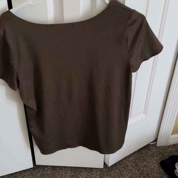 Top - Picture 2 of 3